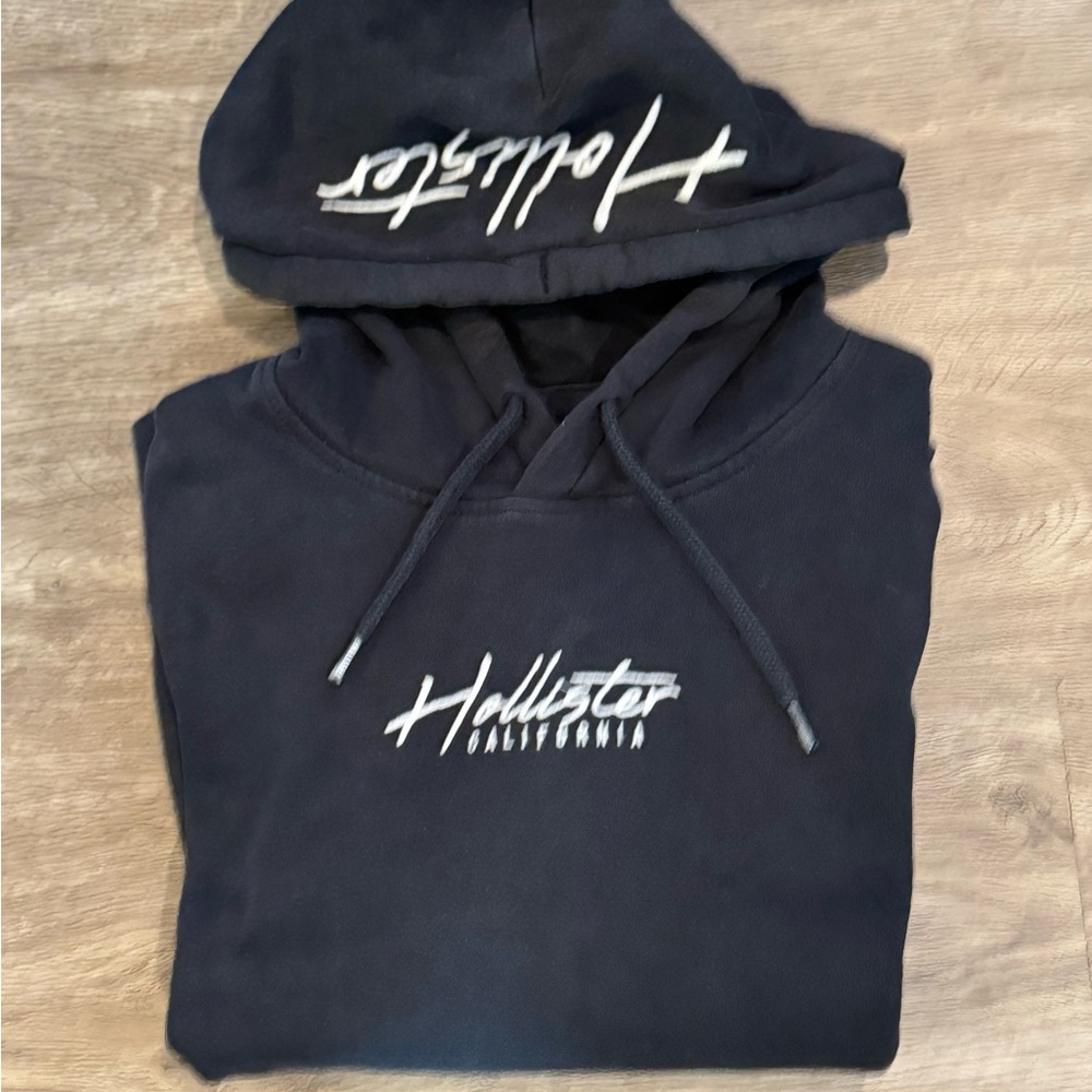 Hollister Men's Black Hoodie